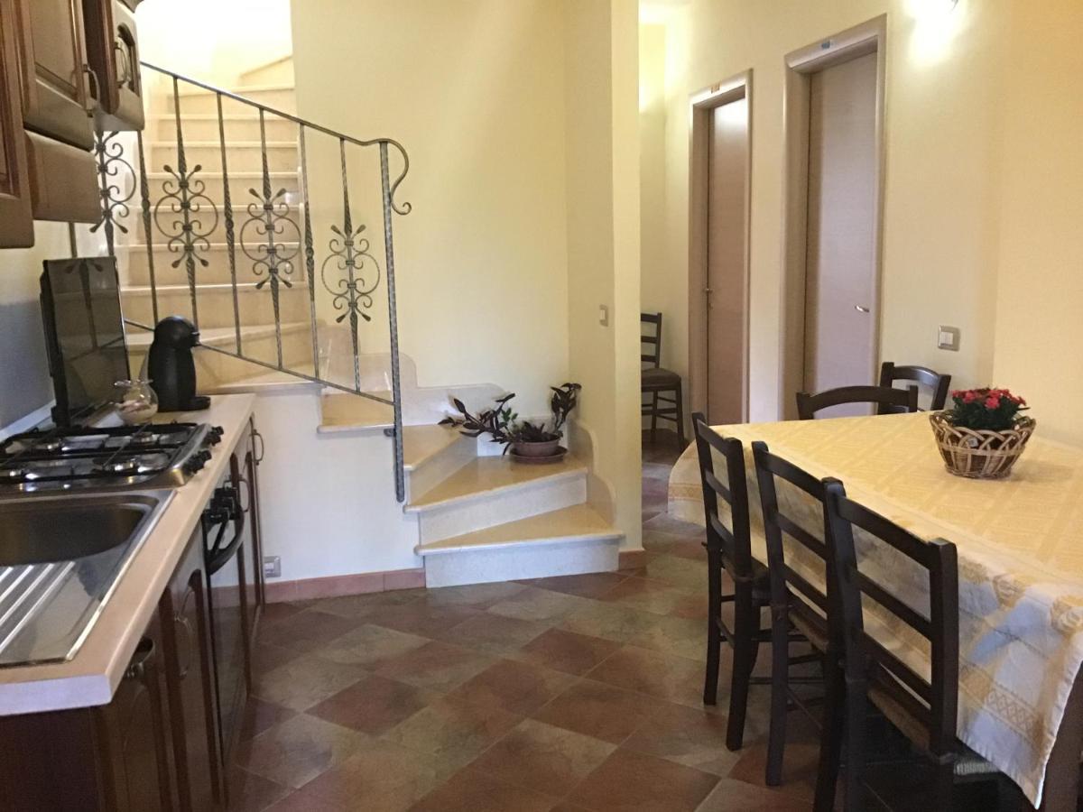 Donna Violante Porto Corallo Affittacamere Вилапуцу Екстериор снимка